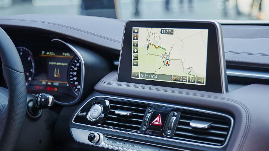 Детали интерьера Genesis G70 3.3T 2017 года  (KR) (фото 9 из 86)